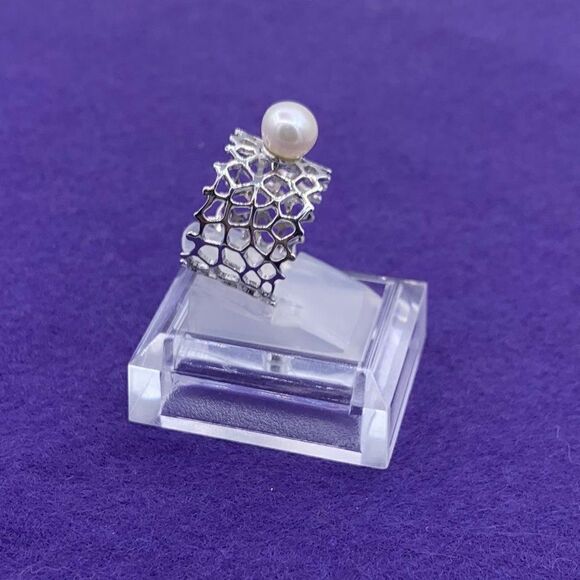 Ring, NWOT, solid 925 sterling silver, real pearl, sz 8 , cigar band… - Picture 4 of 16